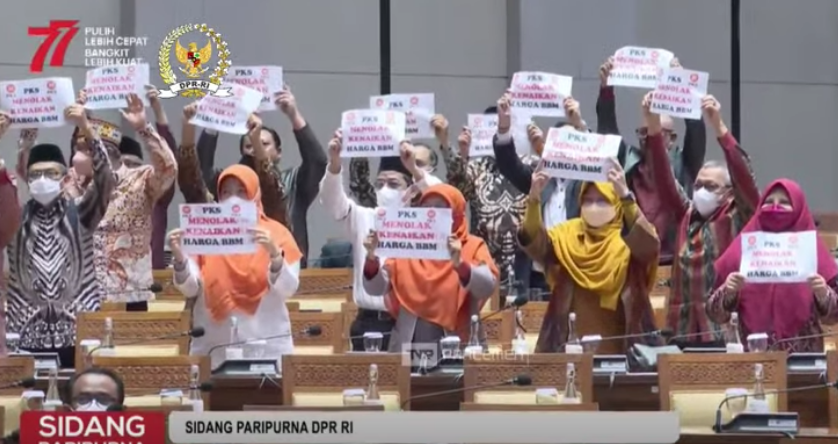 Tolak Kenaikan BBM PKS Walk Out, Ahmad Syaikhu Sindir Momen Joget-joget di Istana Negara