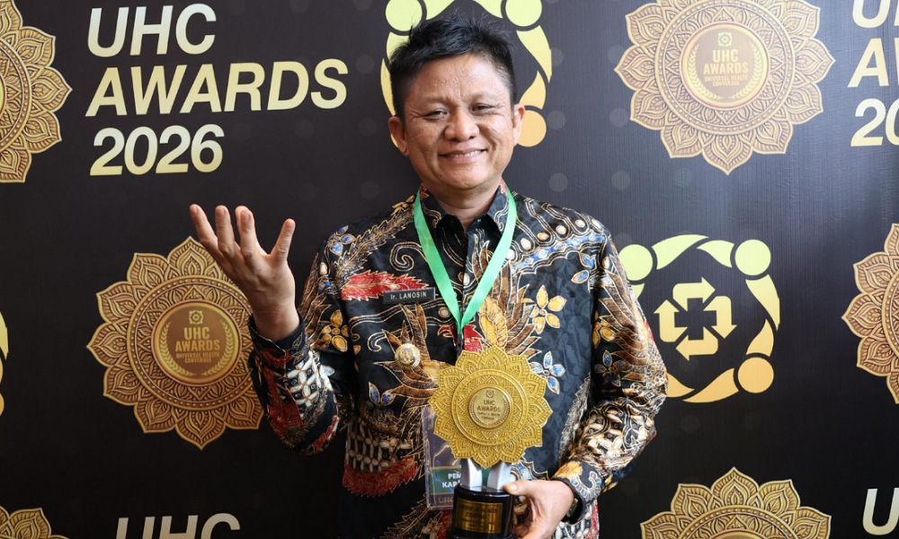 Tembus 98 Persen, OKU Timur Timur Raih Penghargaan UHC Award 2026