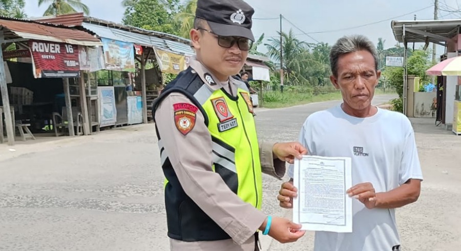 Polsek Buay Madang Timur OKU Timur Sosialisasi Pencegahan Karhutla di Dua Desa