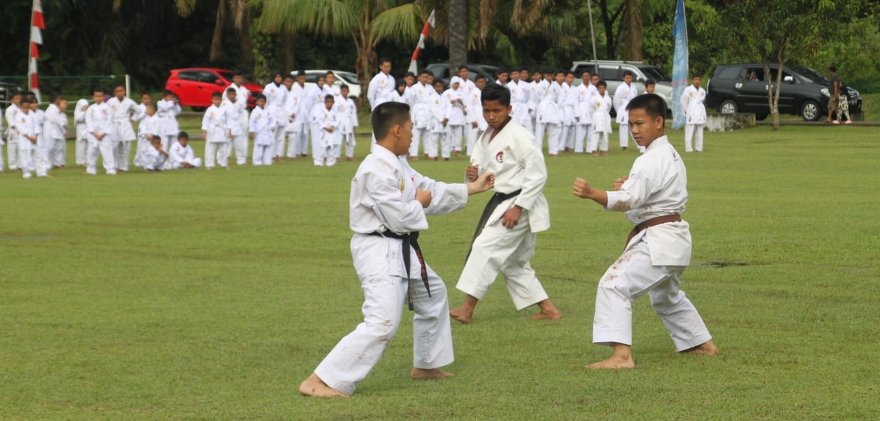 Siap Ukir Prestasi, Hari Ini Lemkari OKU Timur Gelar Gashuku