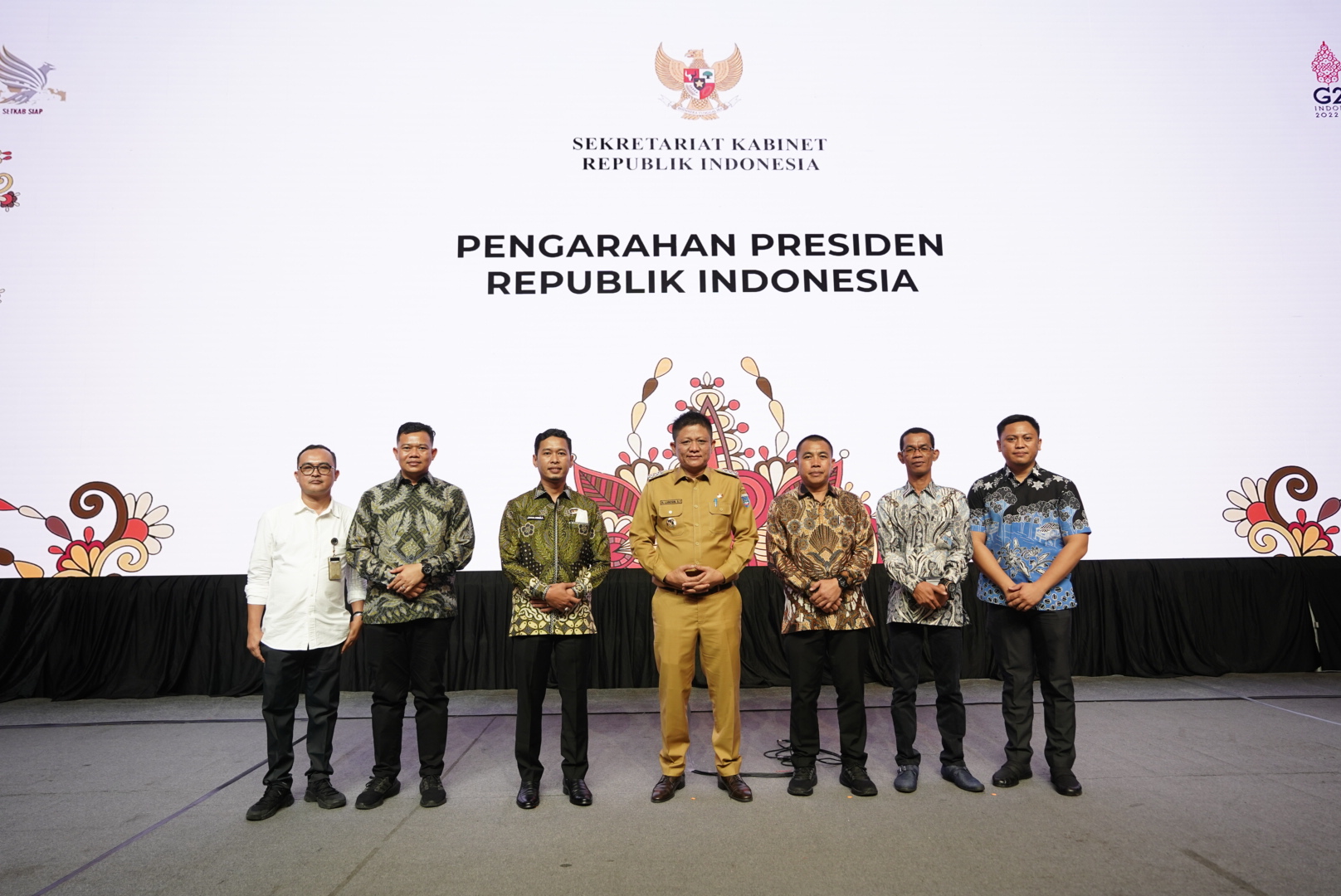 Ikuti Arahan Presiden RI, Bupati Enos Siap Jalankan Instruksi