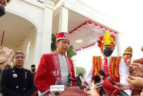 Teruskan Tradisi, Presiden Jokowi Kenakan Baju Adat Ini di Upacara Bendera 17 Agustus 2022