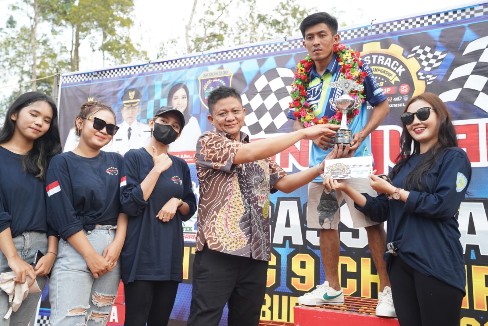 Enos Tutup Grass Track Bintang 9 Championship, Tahun Depan di Semendawai Timur