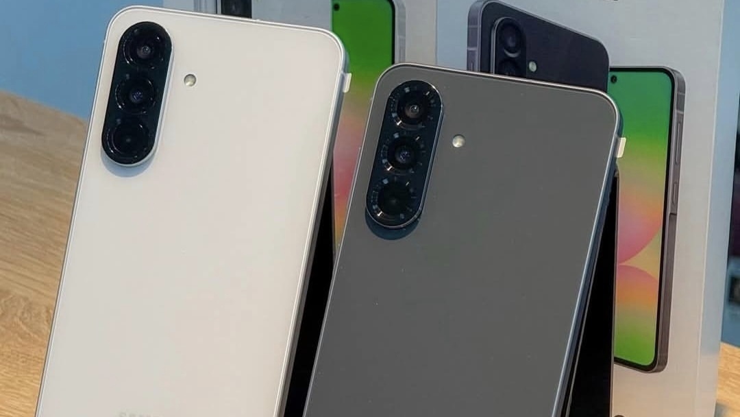 Perbandingan Spesifikasi Samsung Galaxy A56 5G vs Samsung Galaxy A55 5G: Beda Desain Kamera, Mending Mana?