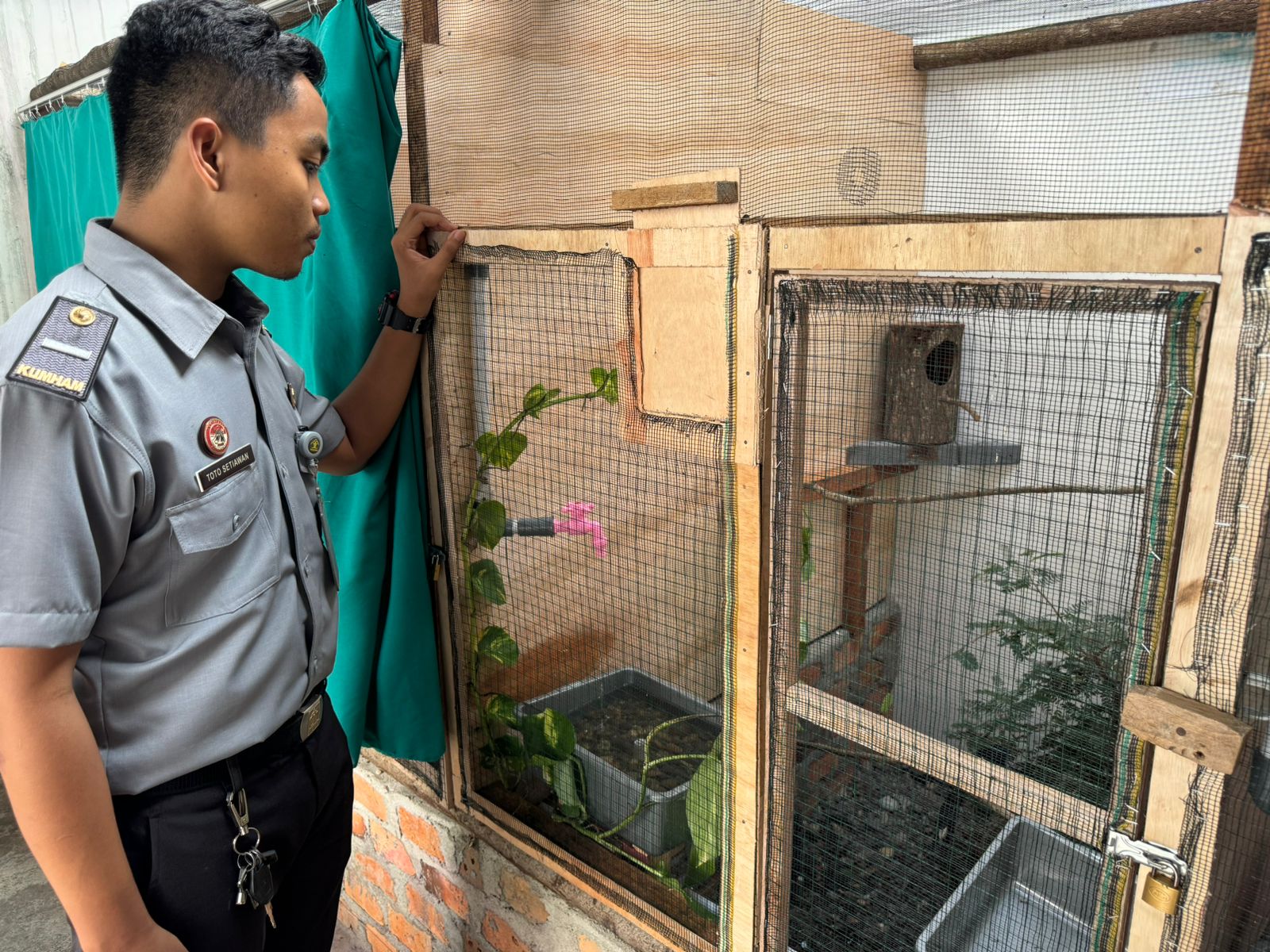 WBP Lapas Martapura Dibekali Kegiatan Kerja Ternak Burung Murai di Penangkaran Berandgang 