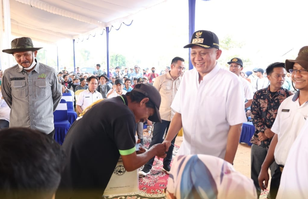 Dapat Sertifikat TORA 491 Warga Kecamatan Jayapura: Terimakasih Pak Bupati Lanosin