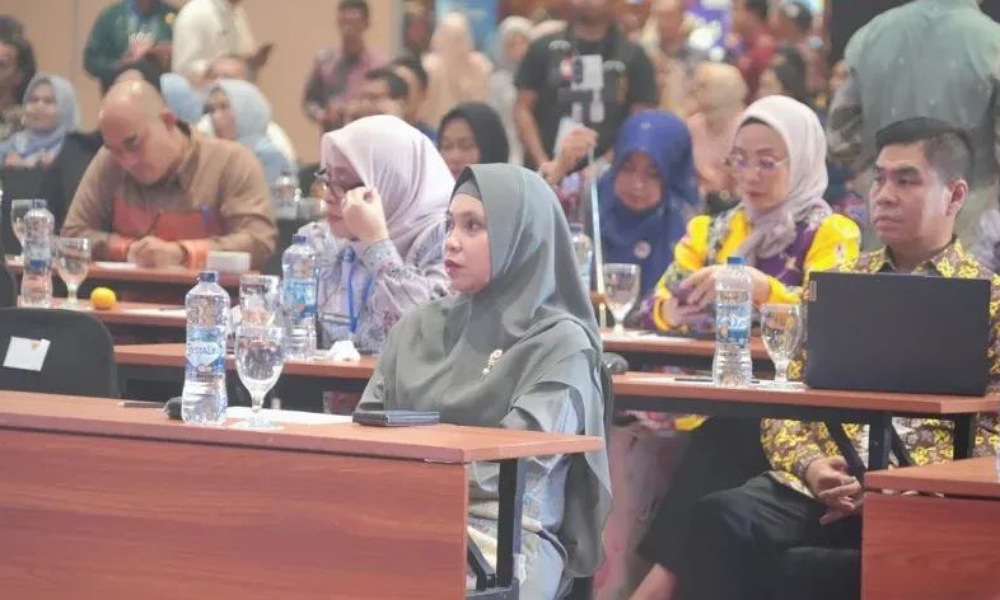 Ketua Dekranasda OKU Timur Hadiri Rakerda se-Sumsel, Bahas Evaluasi hingga Batik Warna Alam