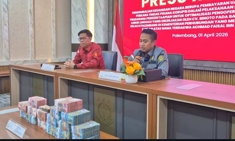 ​Kejari Palembang Setor Rp1,07 Miliar ke Kas Negara dari Kasus Korupsi Prasarana Kereta Api
