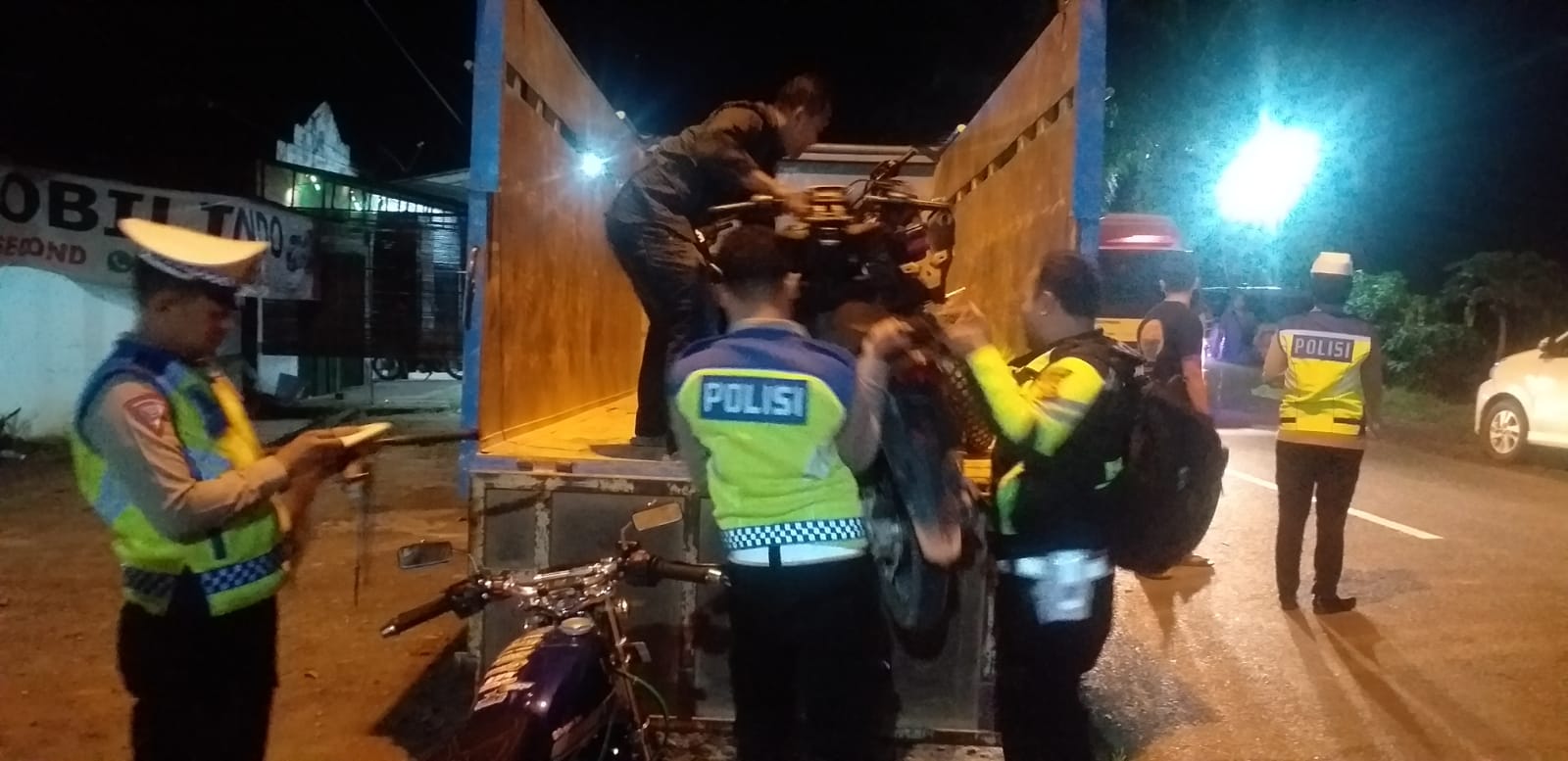 Patroli Gabungan, Motor Tak Lengkap Dokumen hingga Brong Dikandangkan Polisi