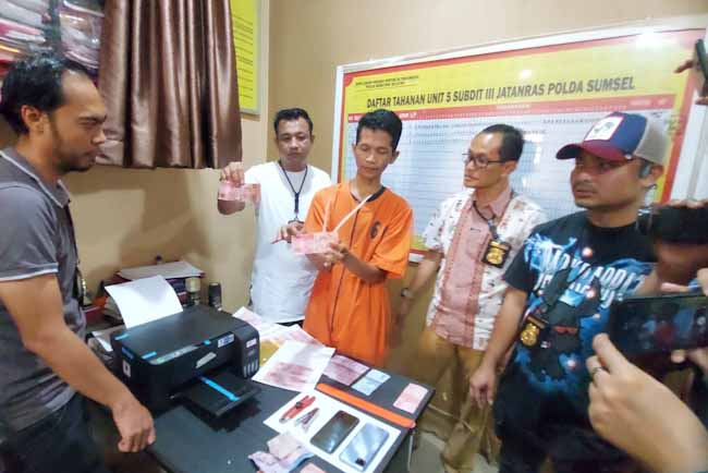 Polisi Tangkap Pembuat Upal di Palembang