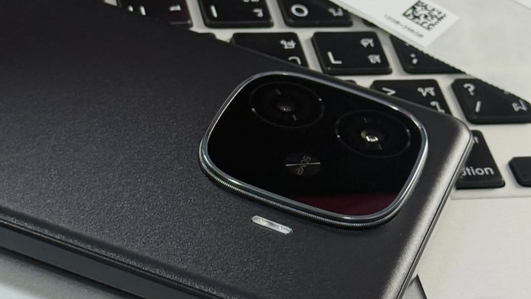 IQOO Z9 Membawa Spesifikasi dan Fitur-FItur Canggih dengan Keunggulam Baterai Jumbo 6000 mAh