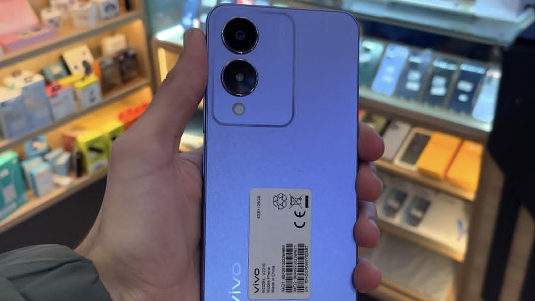 Vivo Y17s: Desain Ramping, Performa Bertenaga, Layar Cemerlang, dan Fitur Kamera Canggih 