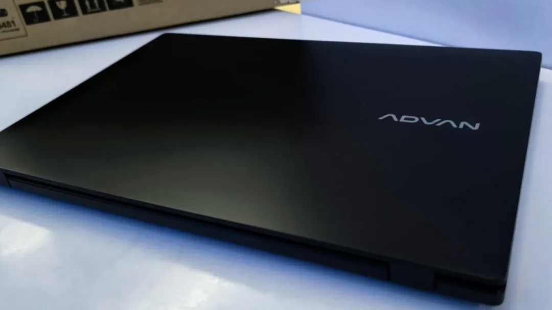 Advan Soulmate - Laptop Ringan, Stylish, dan Andal untuk Aktivitas Sehari-hari!
