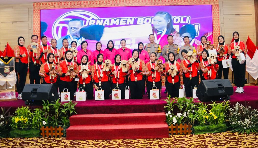 Raih Predikat Best Setter  Turnamen Voli Bhayangkari Cup 2024, Tim Putri Sriwijaya Sumsel disambut Meriah 