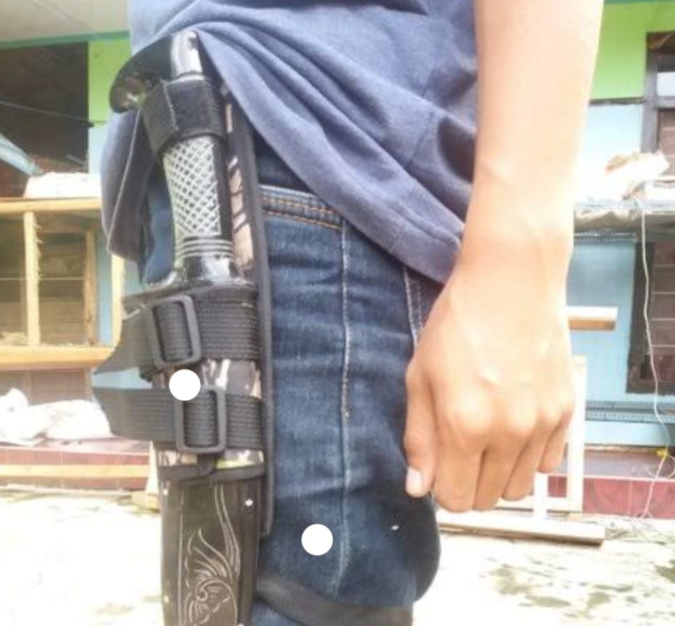Konon, Budaya Pisau di Pinggang Bagi Orang Sumatera Menunjukan Identitas Sosial