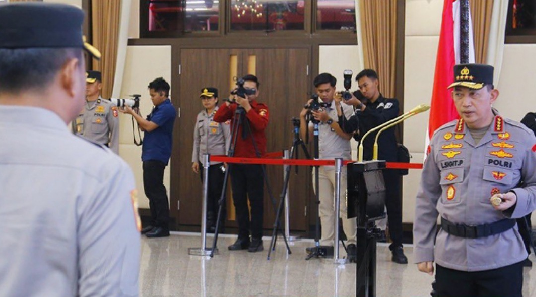 Berikut Daftar Nama 17 Perwira Polri Naik Pangkat, 10 diantaranya Pecah Bintang Satu