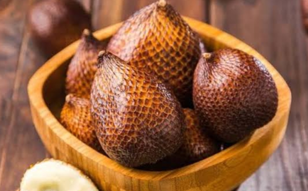 Efek Samping Mengonsumsi Salak Secara Berlebihan, Salah Satunya Gangguan Pencernaan