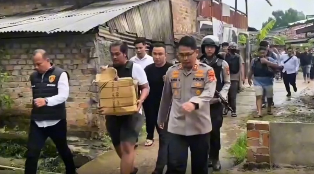 Kapolres AKBP Adik Listiyono Pimpin Langsung Penggrebekan Bandar Narkoba di Desa Bantan