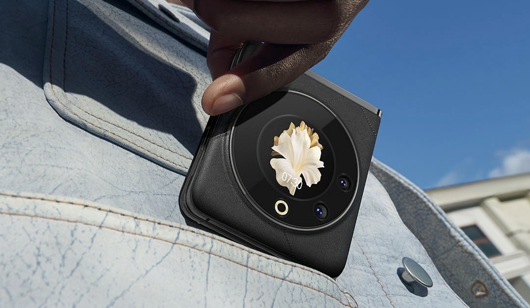 Tecno Phantom V Flip 5G: Ponsel Lipat dengan Performa 5G dan Baterai Tahan Lama