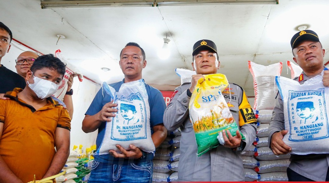 Polda Riau Tangkap Distributor 9 Ton Beras Oplosan