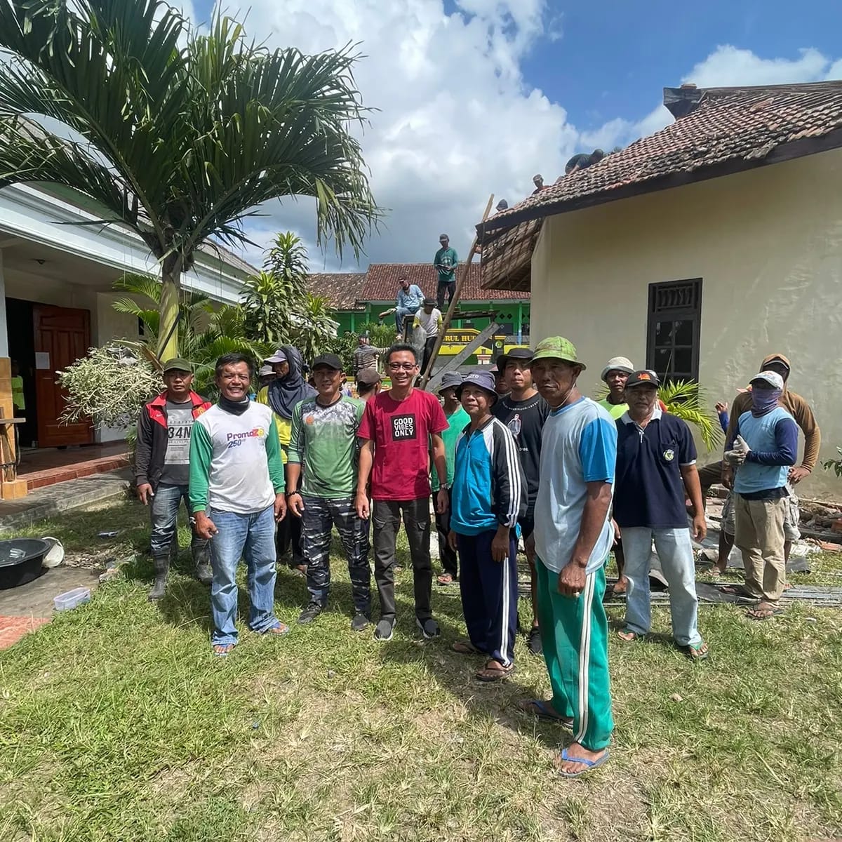 Gotong Royong Revitalisasi Gereja 