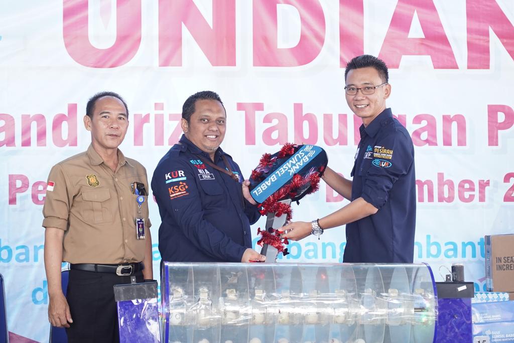 M Saprin Raih Undian Grand Prize Mobil Toyota Yaris