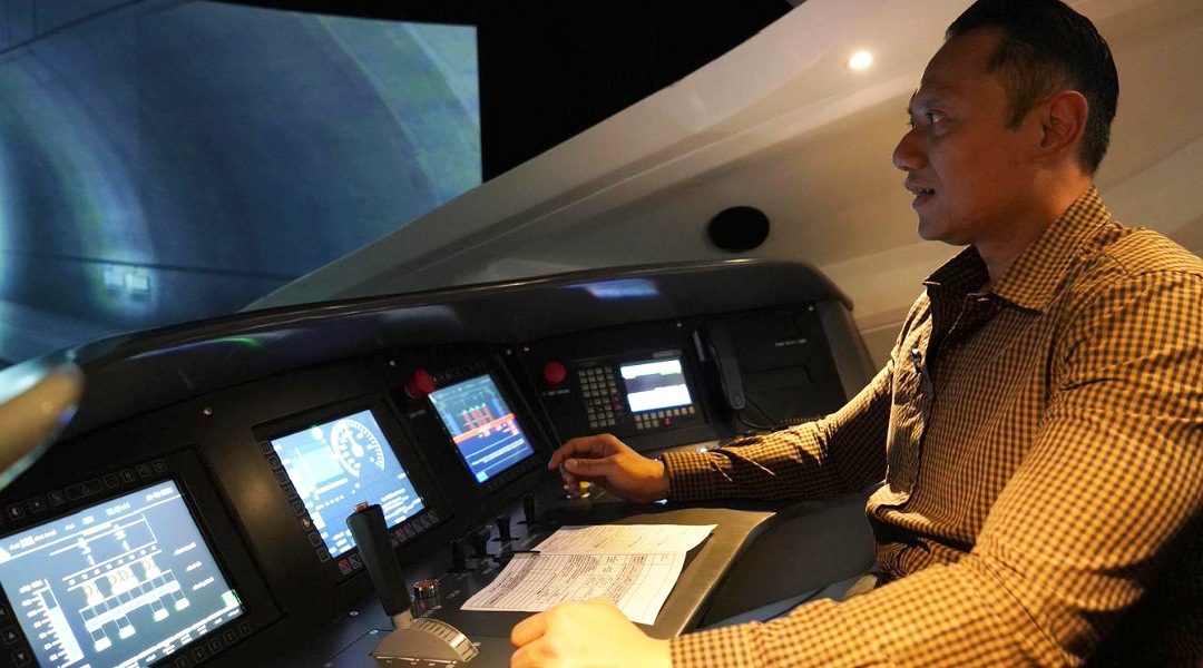 AHY Tinjau Proses Perawatan dan Progres Handover SDM Whoosh di Dipo Tegalluar