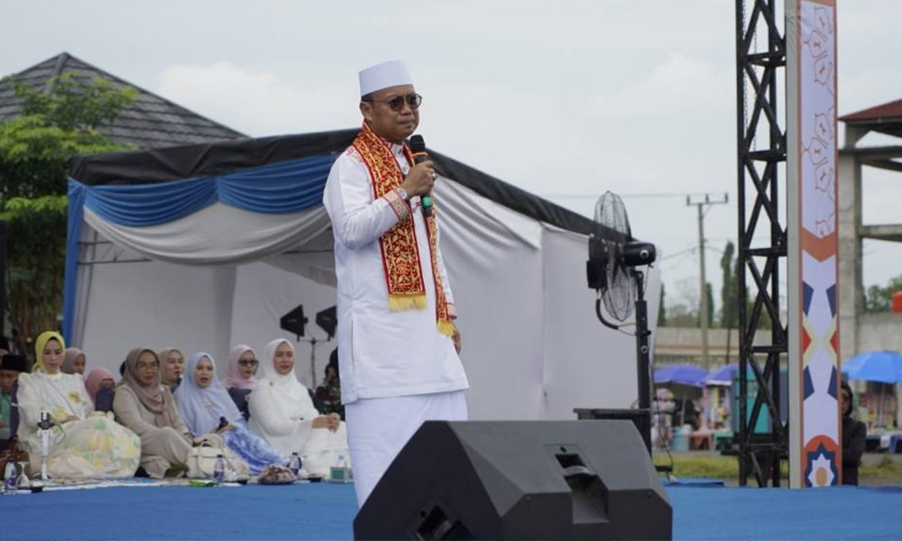 Tabligh Akbar Bersama Ust. Das’ad Latif Jadi Lautan Manusia, Bupati OKU Timur: Perbanyak Rasa Syukur 