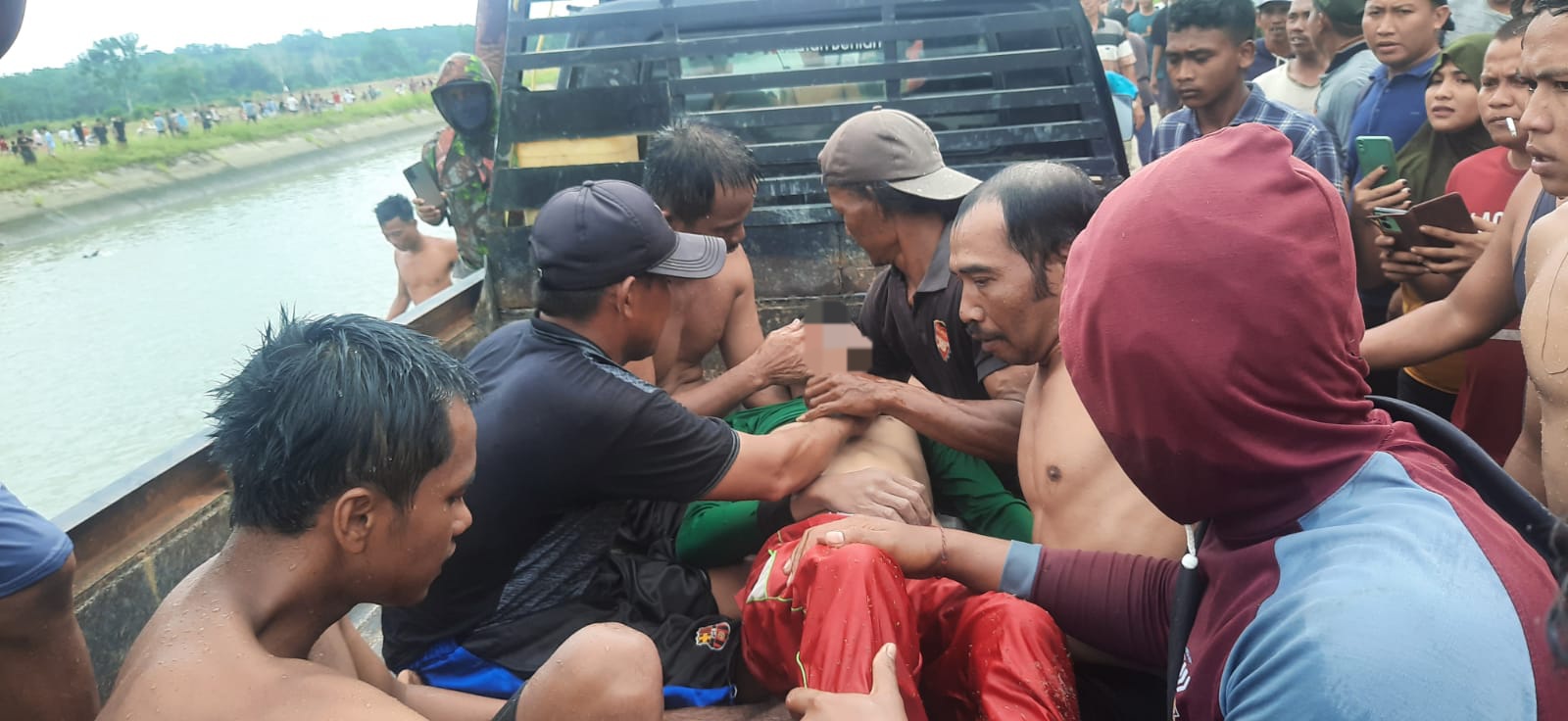 Terpeleset, Pelajar di OKU Timur Tenggelam di Tanggul Irigasi