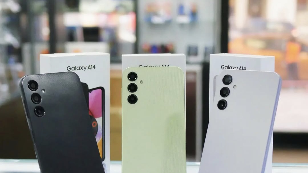 Perbandingan Hp Infinix Note 30 Pro dan Samsung Galaxy A14, Mana yang Lebih Unggul?