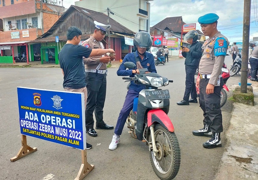 Kapolri Keluarkan Instruksi Baru, Polantas Dilarang Tilang Manual