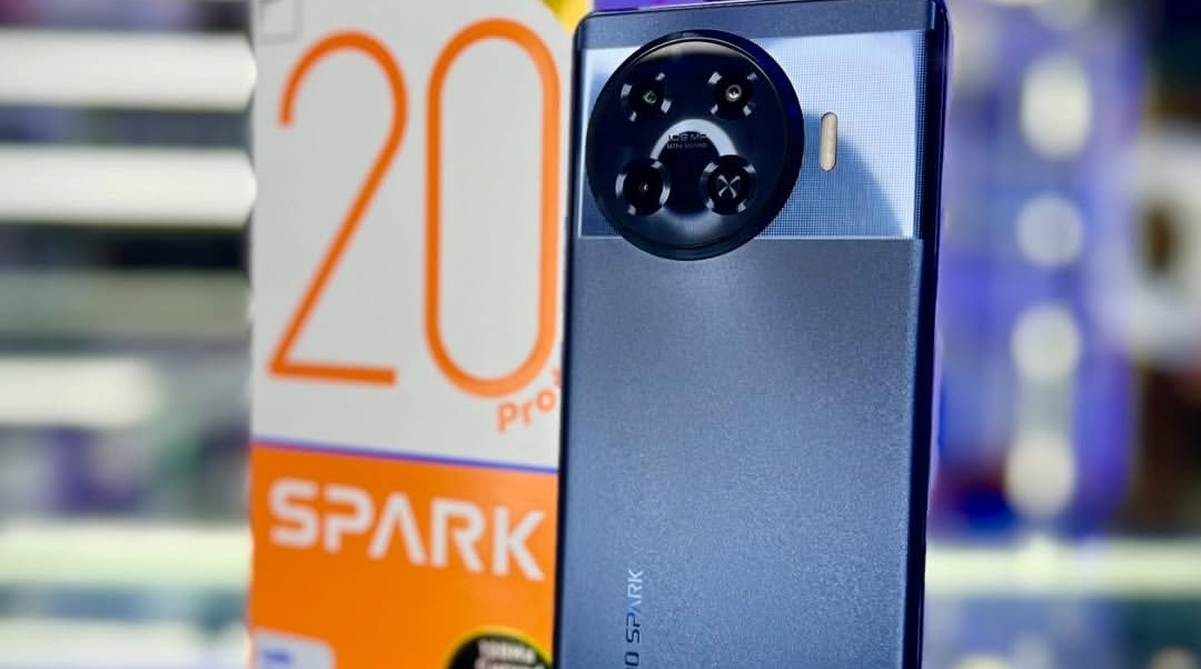 Tecno Spark 20 Pro Plus: Membawa Teknologi Canggih ke Tangan Anda dengan Desain Menawan