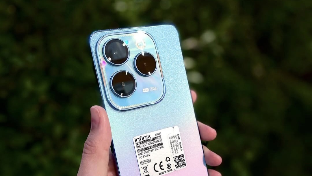 Mending Mana Hp Rp2 Jutaan Infinix Hot 40 Pro atau Tecno Camon 40: Spesifikasi Tak Kalah Unggul, Pilih Mana?