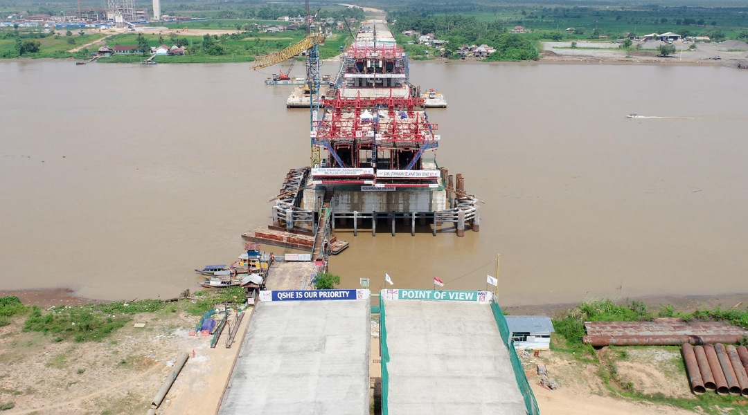WSBP Suplai Beton Readymix Berkualitas untuk proyek Pembangunan Struktur Tol Jembatan Sungai Musi