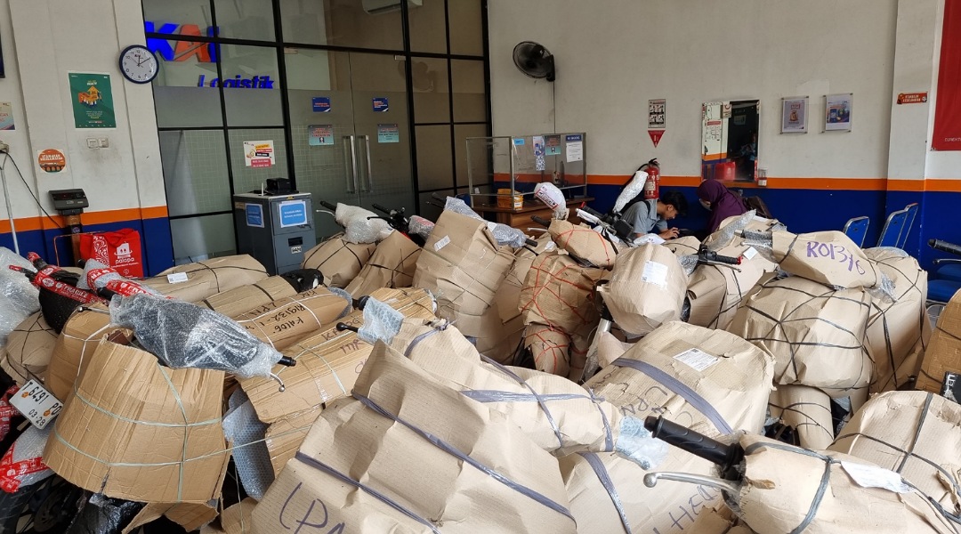 KAI Logistik Layani Pengiriman Motor Mampu Antar 210 Unit Setiap Minggunya
