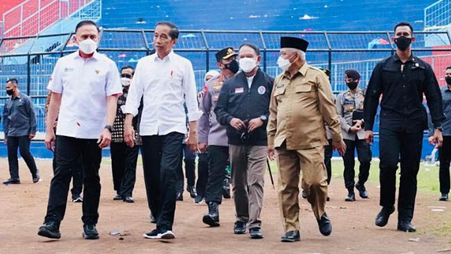 Marah dengan Nada Kalem, Jokowi: Saya Beri Waktu 1 Bulan Audit Semua Stadion!