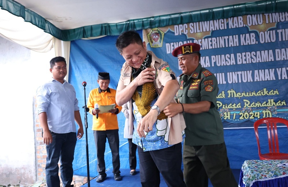 Bupati OKU Timur Lanosin Buka Puasa Bersama Pejuang Siliwangi, Sekaligus Santunan Anak Yatim Piatu