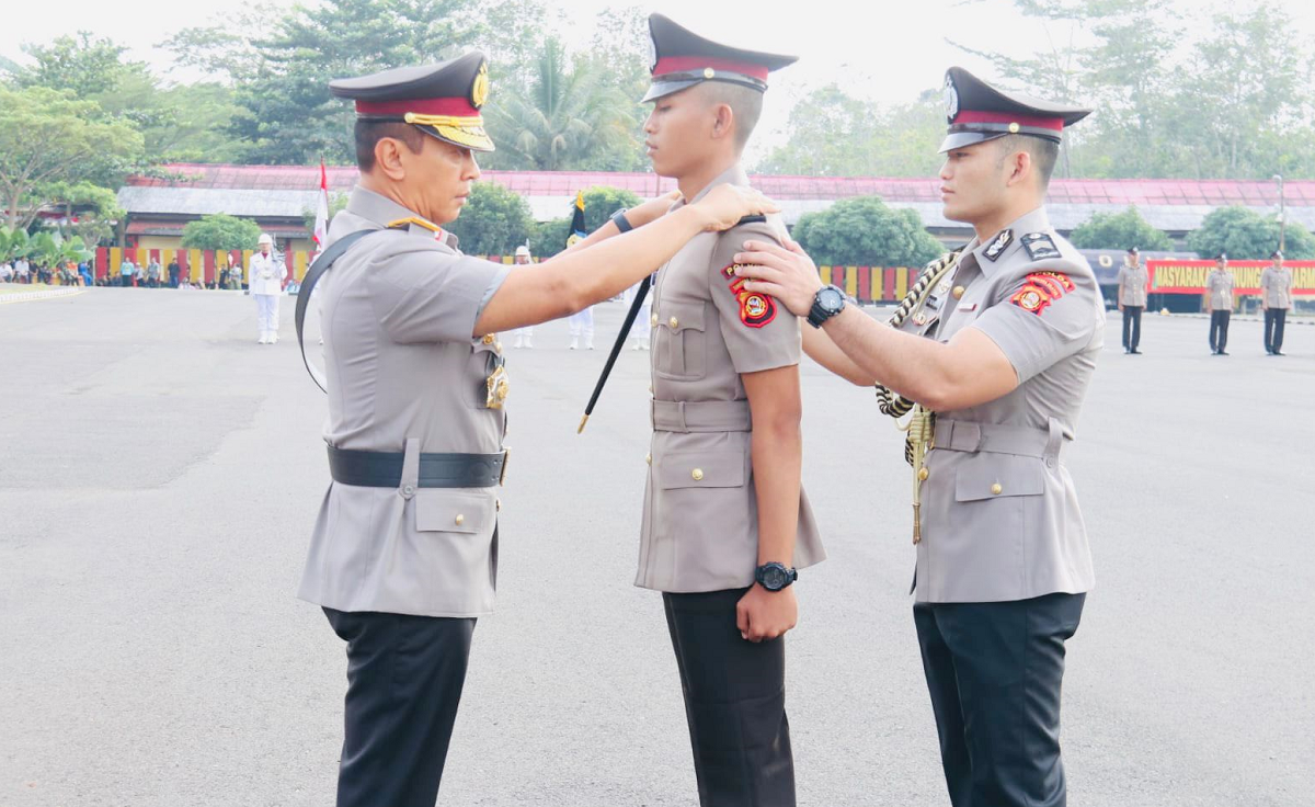 Kapolda Sumsel Irjen A Rachmad Wibowo Lantik 167 Bintara Polri Lulusan Pendidikan Pembentukan di SPN Betung