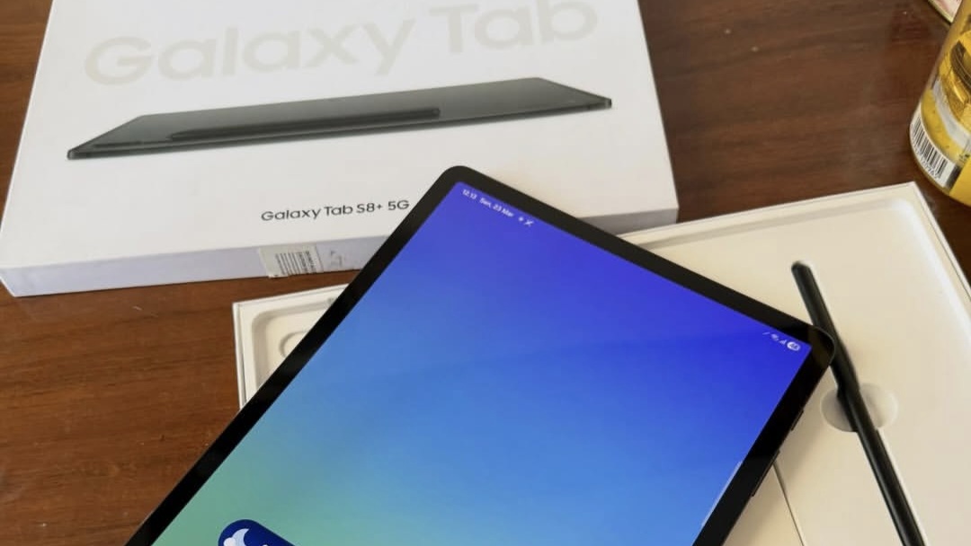 Samsung Galaxy Tab S8 Plus 5G, Tablet Harga Profesional dengan Spesifikasi di Kelas Flagship