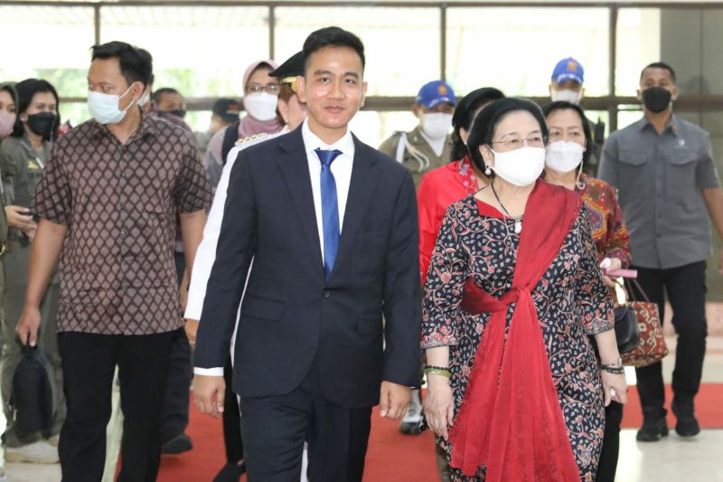 Kedekatan Gibran dengan Megawati Jadi Sorotan, Ini Kata Pengamat