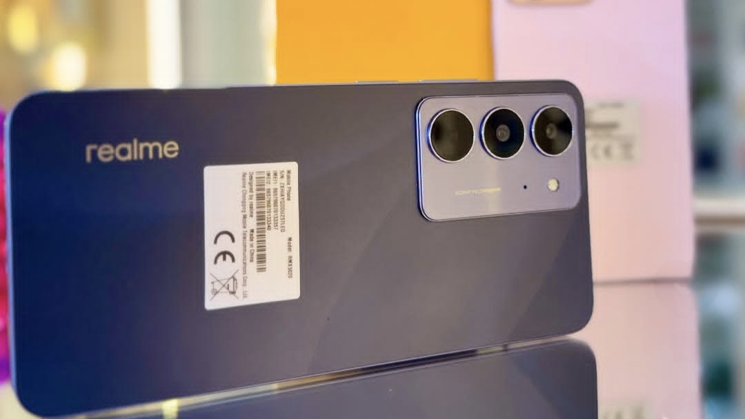 Realme C75x: Hp Canggih dengan Desain Dilapisi IP68 dan Layar Dilengkapi ArmorShell Glass yang Tahan Goresan