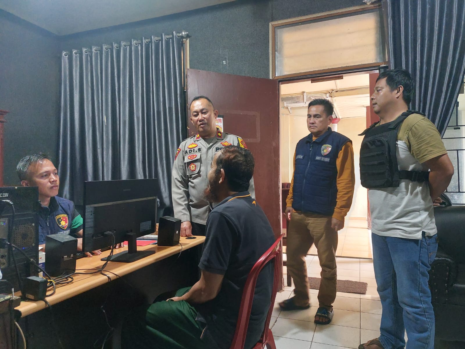 Tim Semut Polsek Martapura Tangkap Pelaku Penganiayaan di Provinsi Jateng, Hampir Kabur ke Negara Brazil