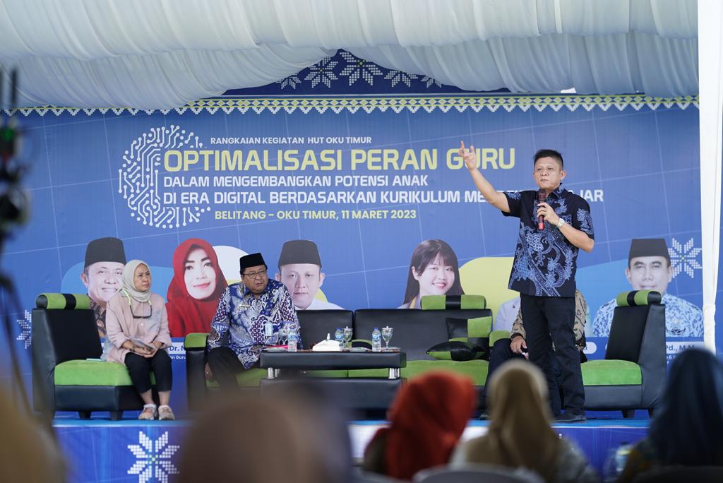 Soroti Dunia Pendidikan, Bupati Enos Minta Guru Mampu Imbangi Kemajuan Digitalisasi