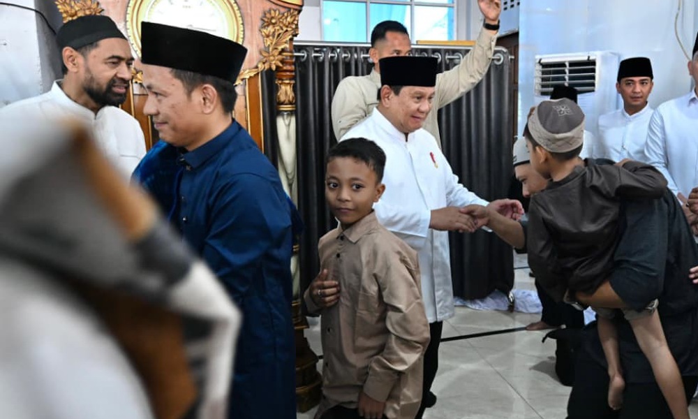 Presiden Prabowo Salat Idulfitri di Hunian Rumah Sementara Aceh Tamiang