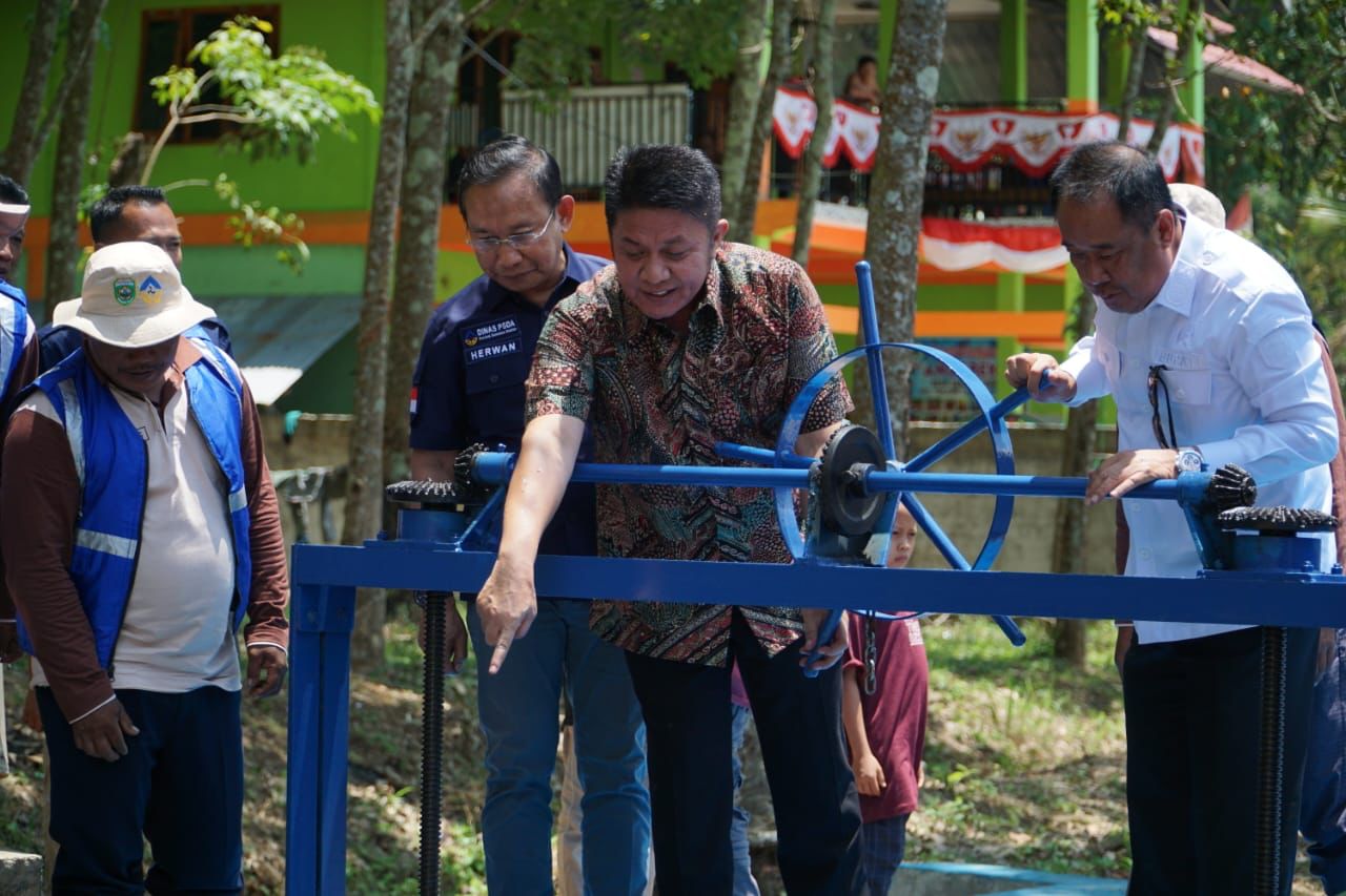 Resmikan Infrastruktur Irigasi di Kabupaten Lahat, Gubernur Sumsel  Yakin Produktifitas Petani  Meningkat 