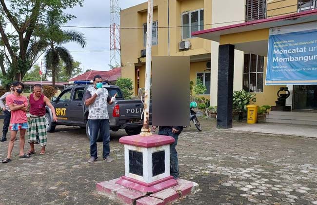 Mr X Gantung Diri di Tiang Bendera Kantor Camat Kertapati Palembang