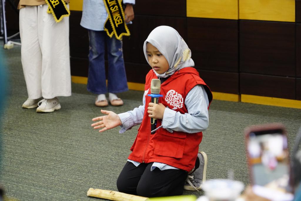 Bikin Kagum se-Isi Ruangan, Pendongen Cilik Tampil di Hadapan Bunda Literasi