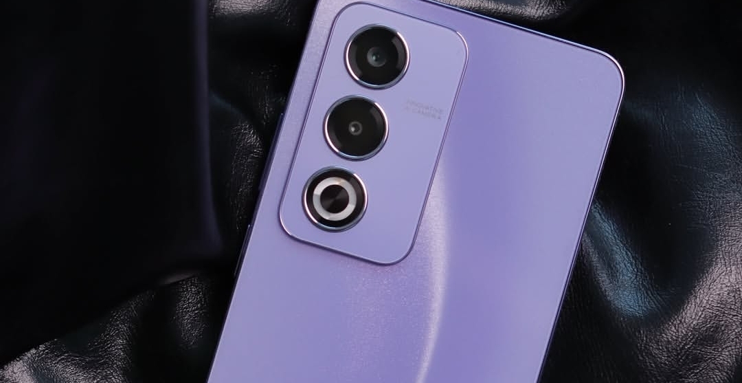 OPPO A3 Pro: Paduan Elegan antara Desain Mewah dan Performa Tangguh