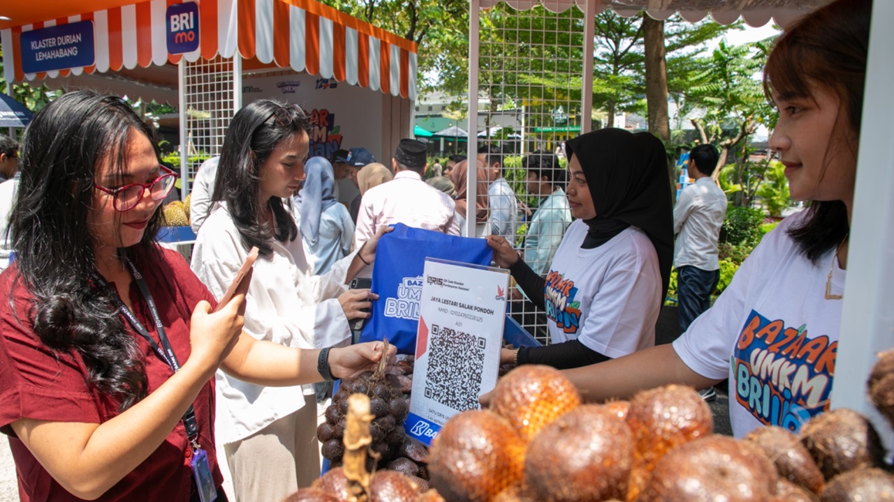 Diberdayakan BRI, Bisnis Klaster Petani Salak Ini Melejit!