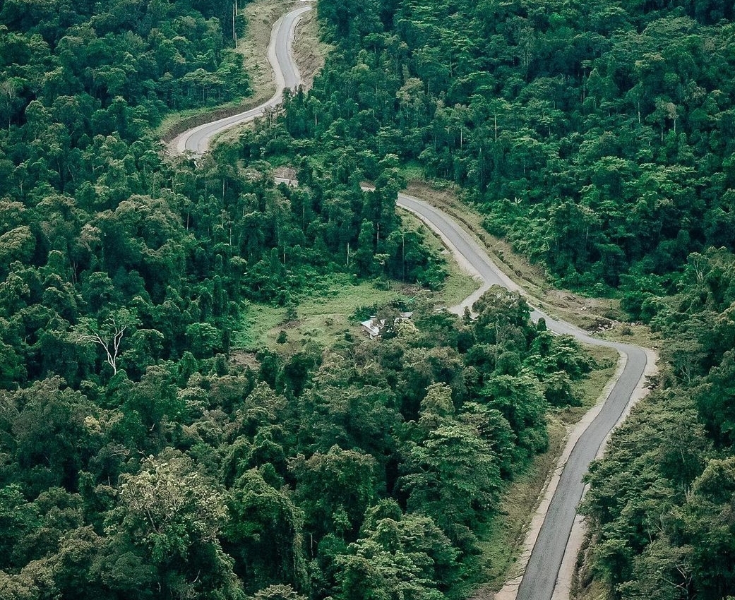 Buka Daerah Terisolir dan Terpencil, Jalan Kampung Muri-Kwatisore Papua Barat Beroperasi Akhir Bulan Ini
